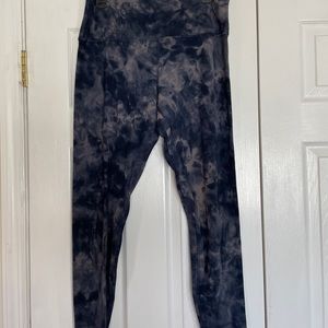 NWOT LULULEMON LEGGINGS SZ 14 BLUE CAMO